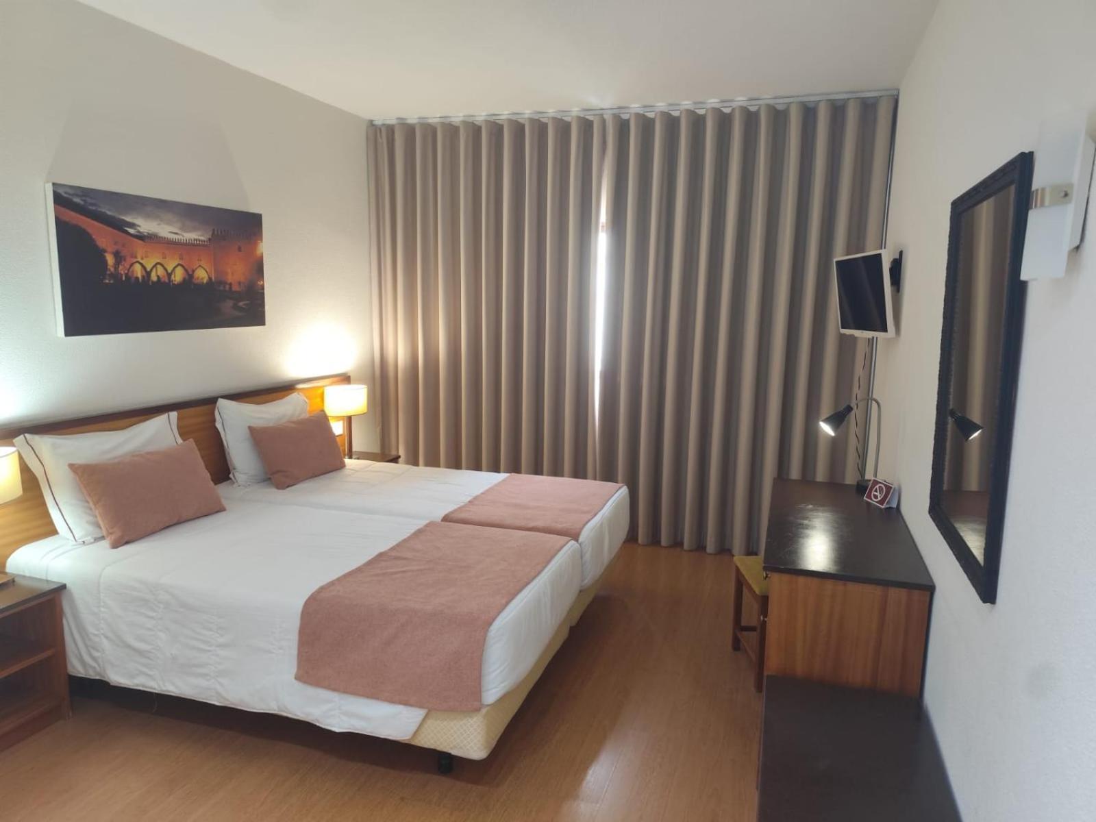 Hotel Dom Vilas Braga Bagian luar foto