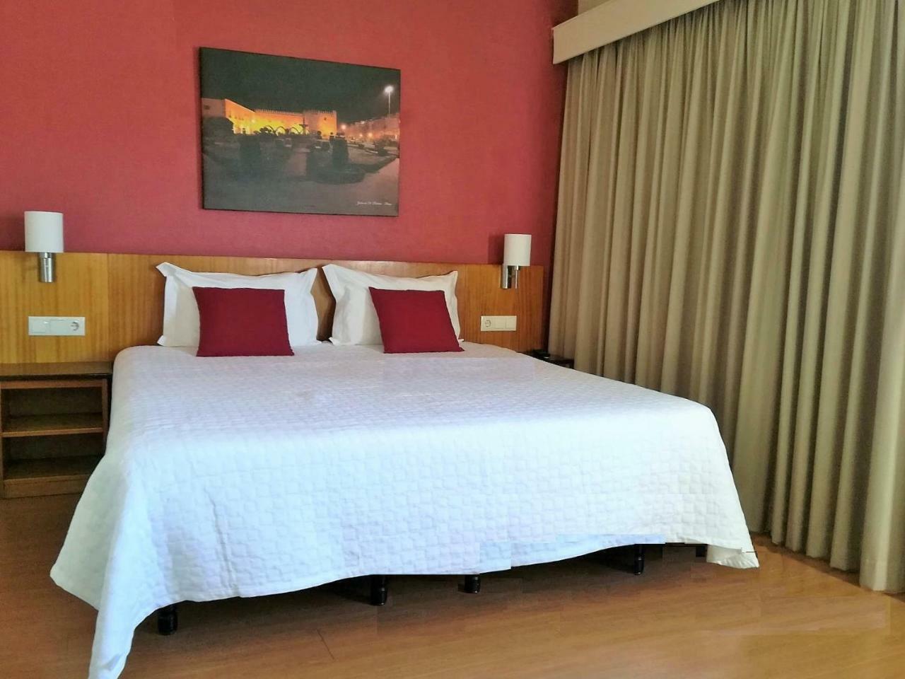Hotel Dom Vilas Braga Bagian luar foto